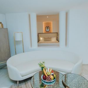 Platinum Suite